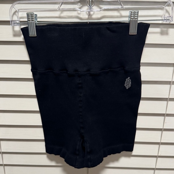 Free People Movement Bike Shorts - Black - Picture 5 of 6